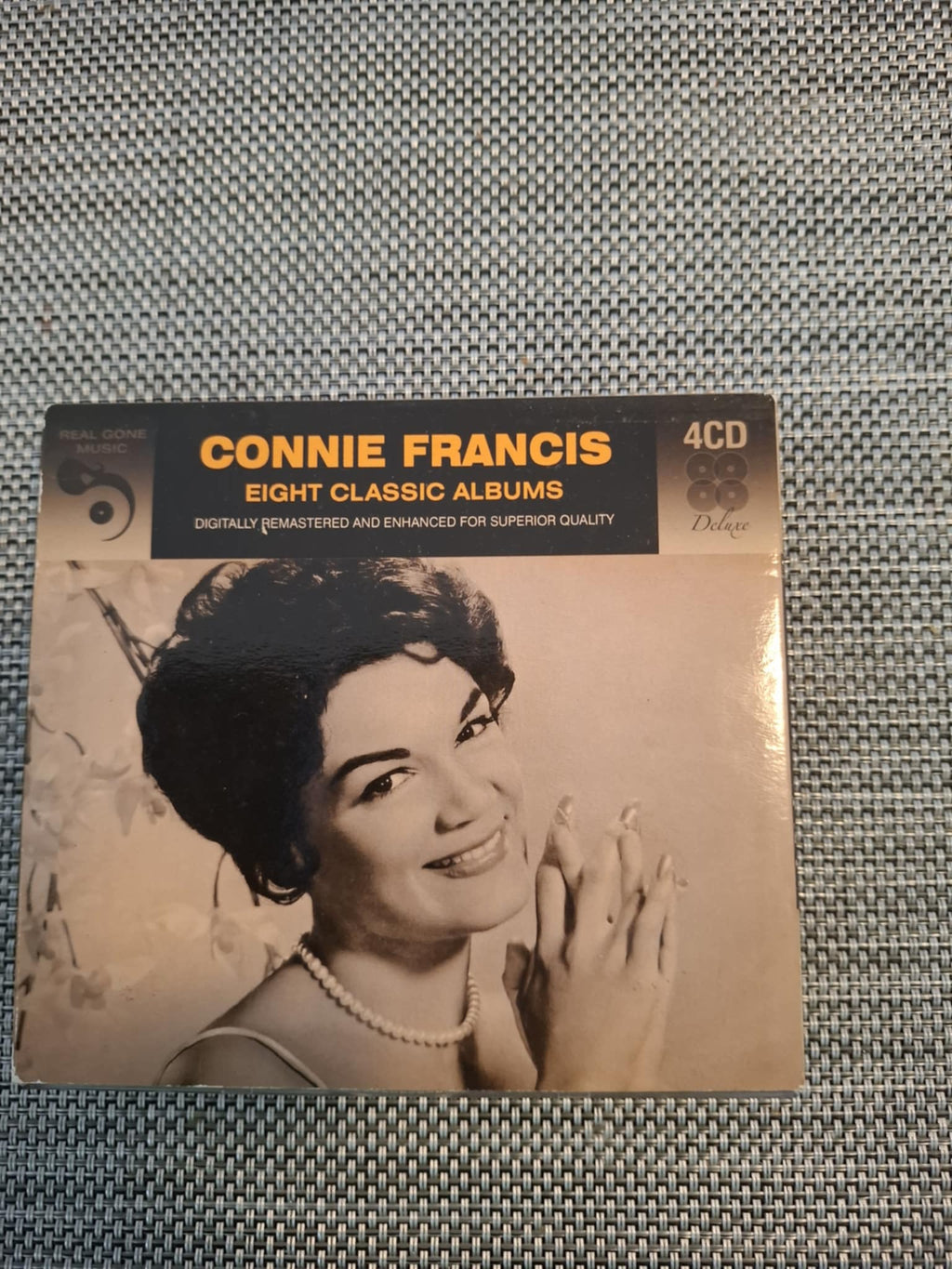 Connie Francis "Eight Classic Albums" 4CD Box Set